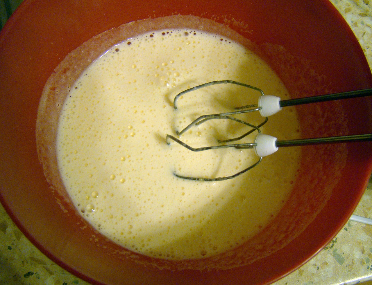 Kaffeblixt med choklad och grädde: En fantastiskt saftig dessert för skedar - klar på 15 minuter och hela familjen är exalterade över det!