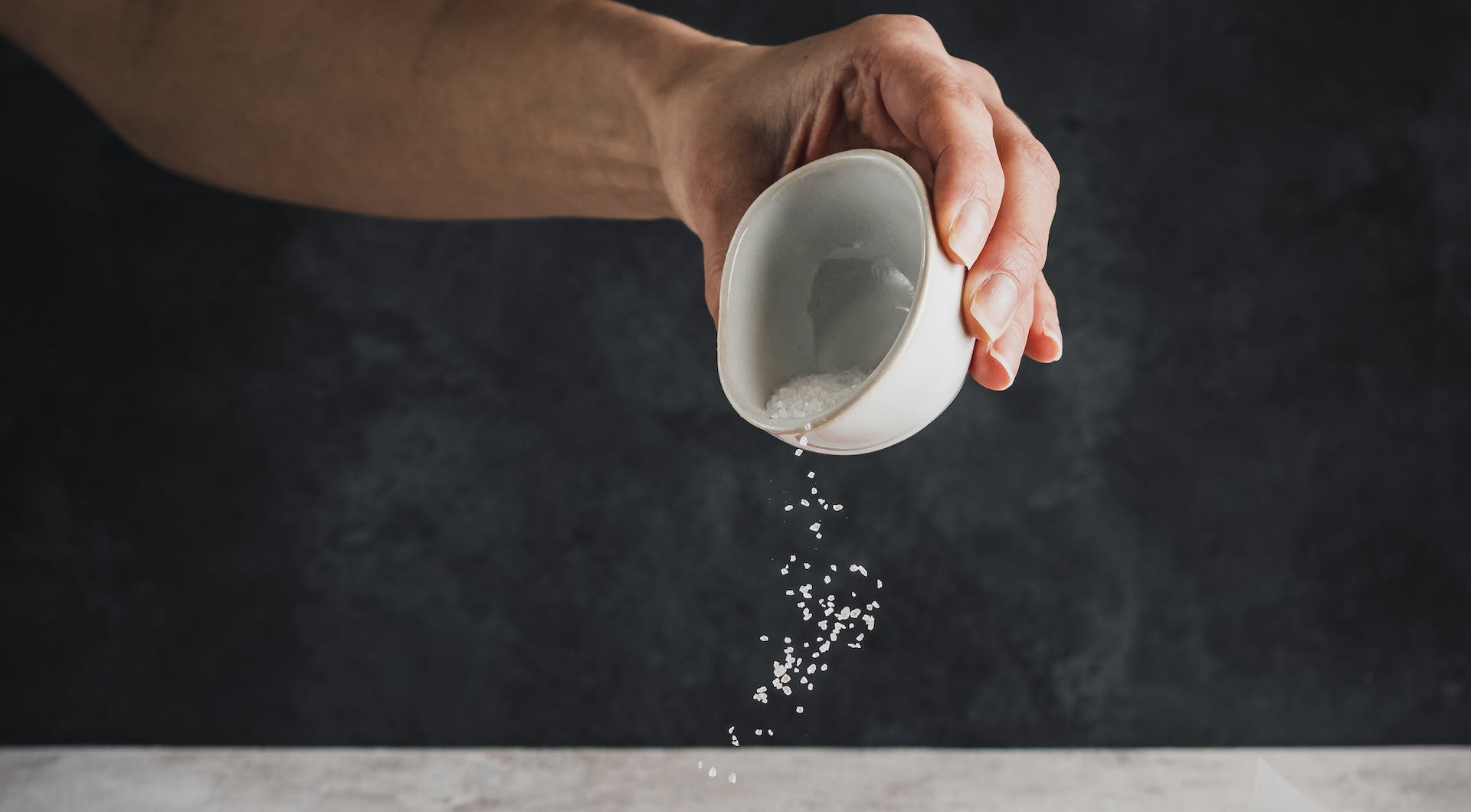 Den mjukaste gräddtårtan: Vaniljkrämen gömmer sig direkt i degen - en otrolig njutning med kaffe!