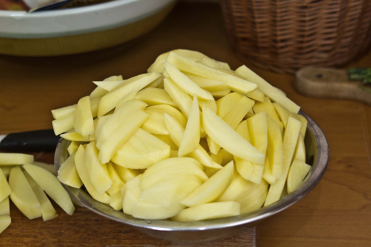 Vi gör köttbullar nästan varje söndag, men det här hade vi aldrig tänkt på: Prova direkt när du gör dem till lunch!